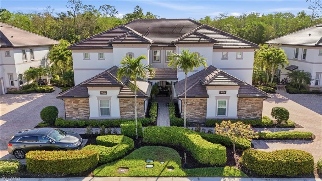 9536 Ironstone TER 202 NAPLES, FL 34120