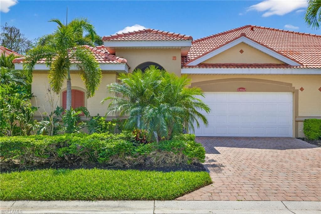 13962 Avon Park CIR FORT MYERS, FL 33912
