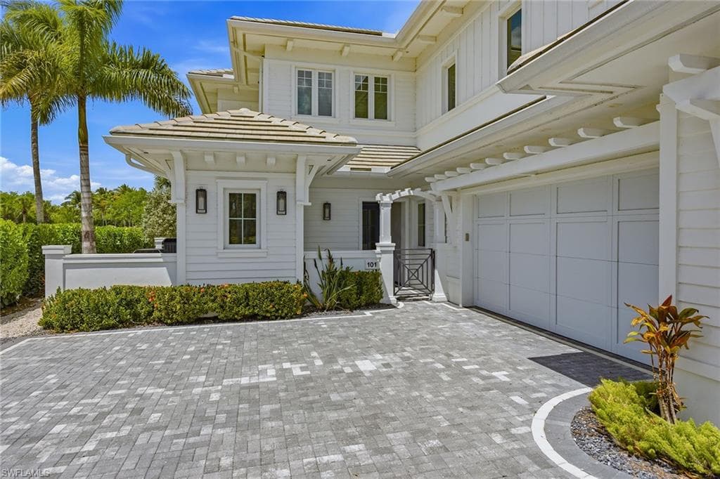 3291 Dorado LN 101 NAPLES, FL 34114