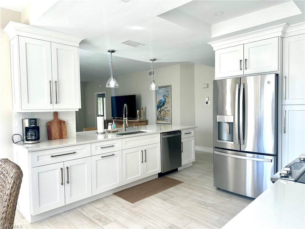 665 Wiggins Lake DR 101 NAPLES, FL 34110