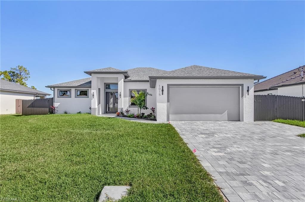1015 SW 8th CT CAPE CORAL, FL 33991