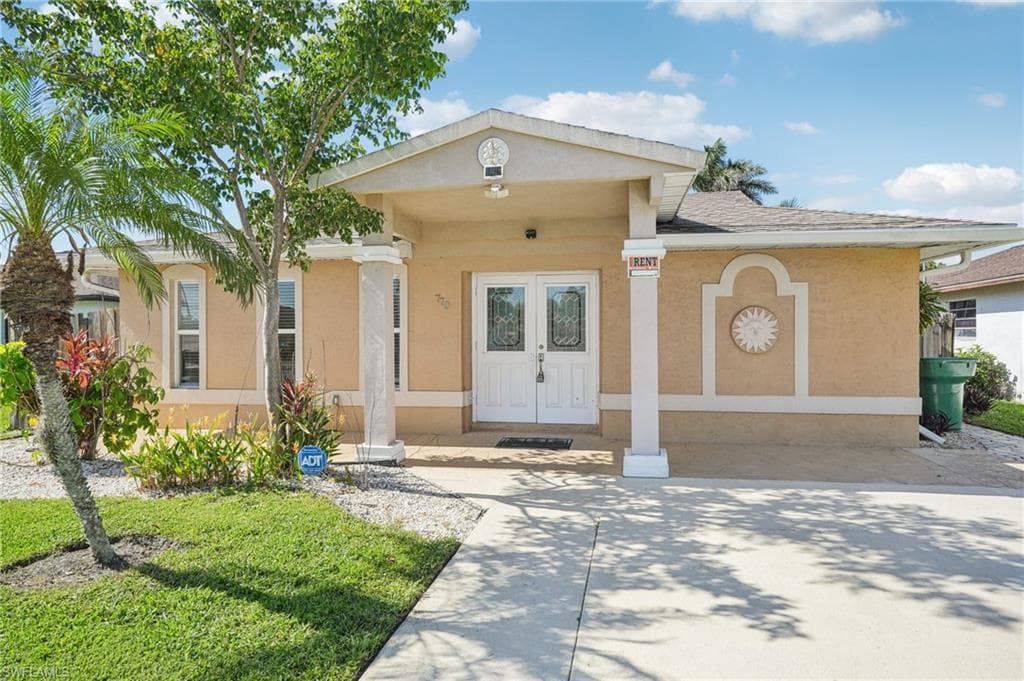 770 93rd AVE N NAPLES, FL 34108