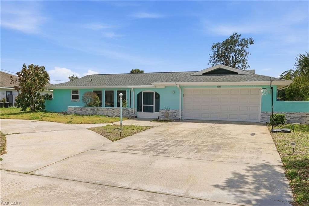 1210 3rd ST LEHIGH ACRES, FL 33936