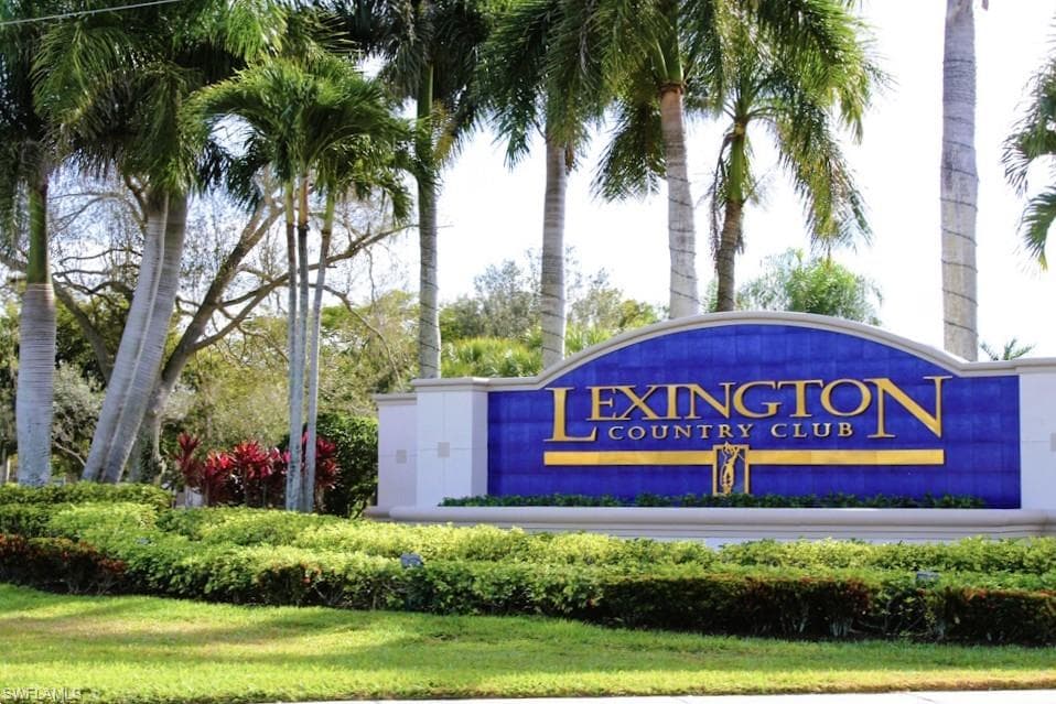 8786 E BAY CIR FORT MYERS, FL 33908