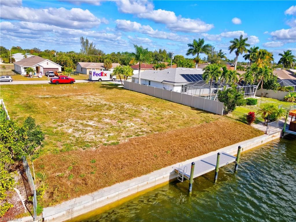 132 24th ST CAPE CORAL, FL 33990