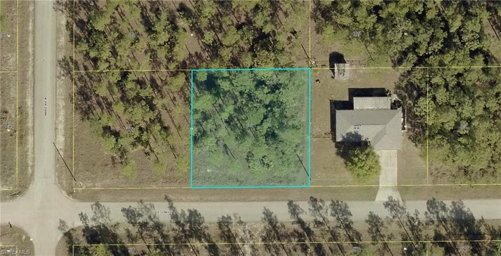 1003 E 13th ST LEHIGH ACRES, FL 33972
