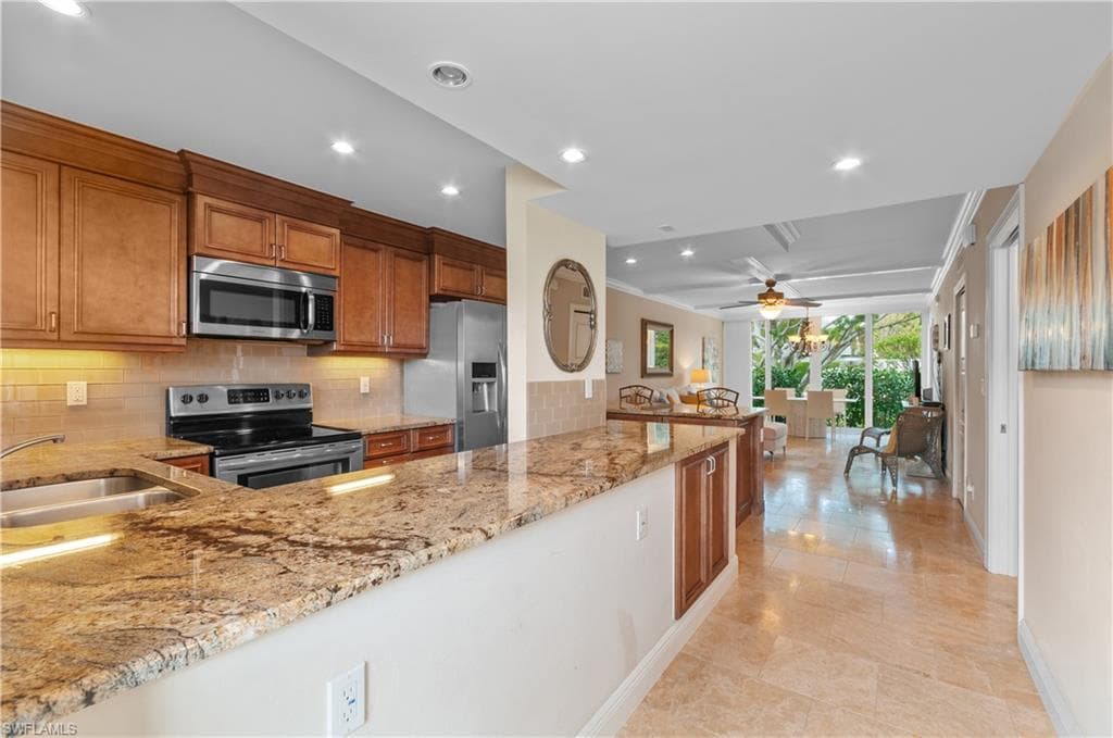 414 Broad AVE S H414 NAPLES, FL 34102