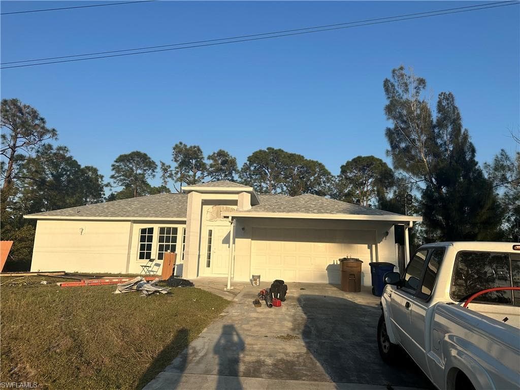 806 State AVE LEHIGH ACRES, FL 33972
