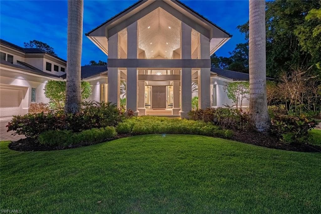 2701 BUCKTHORN WAY NAPLES, FL 34105