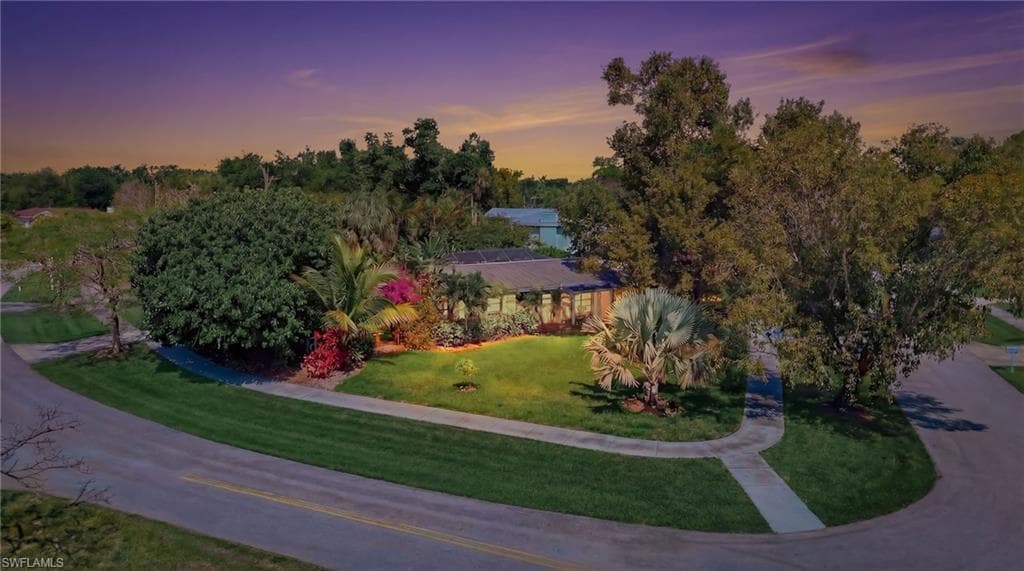 1511 Alcazar AVE FORT MYERS, FL 33901