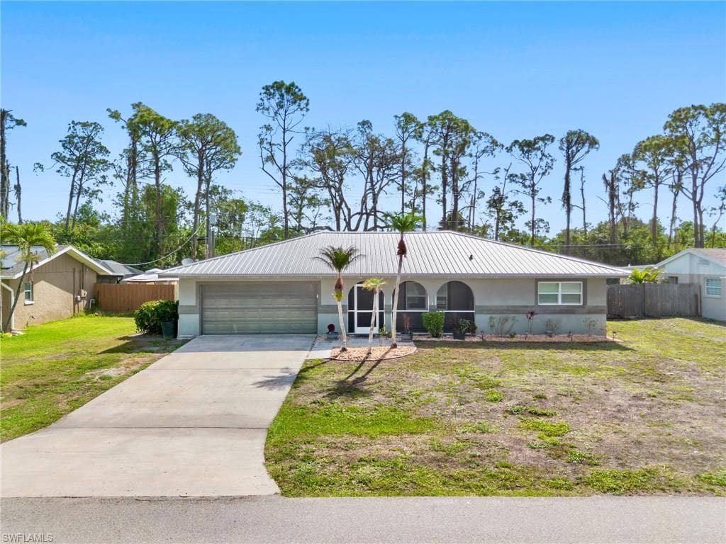 8848 Fordham ST FORT MYERS, FL 33907