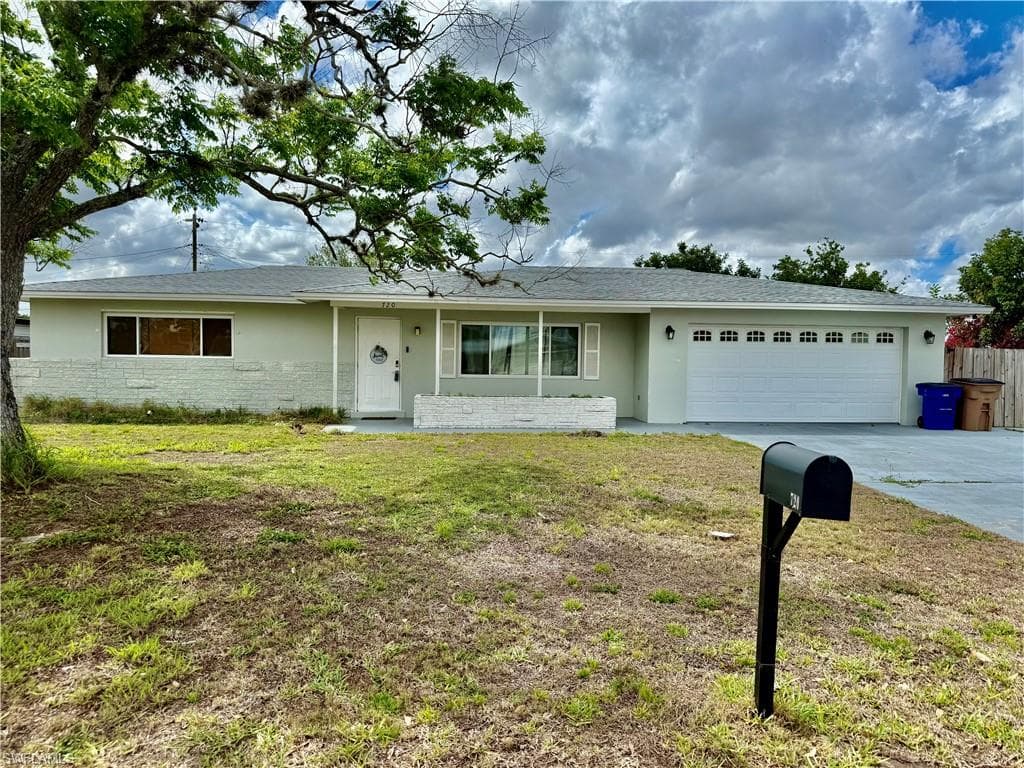 720 Shadyside ST LEHIGH ACRES, FL 33936
