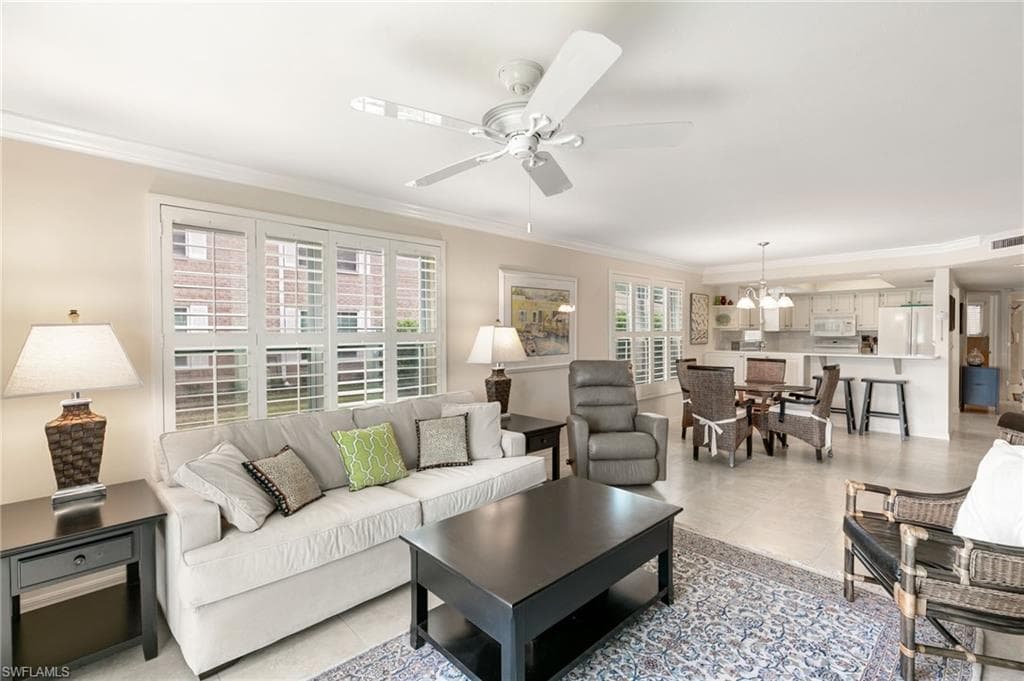 6770 Lone Oak BLVD 1H NAPLES, FL 34109