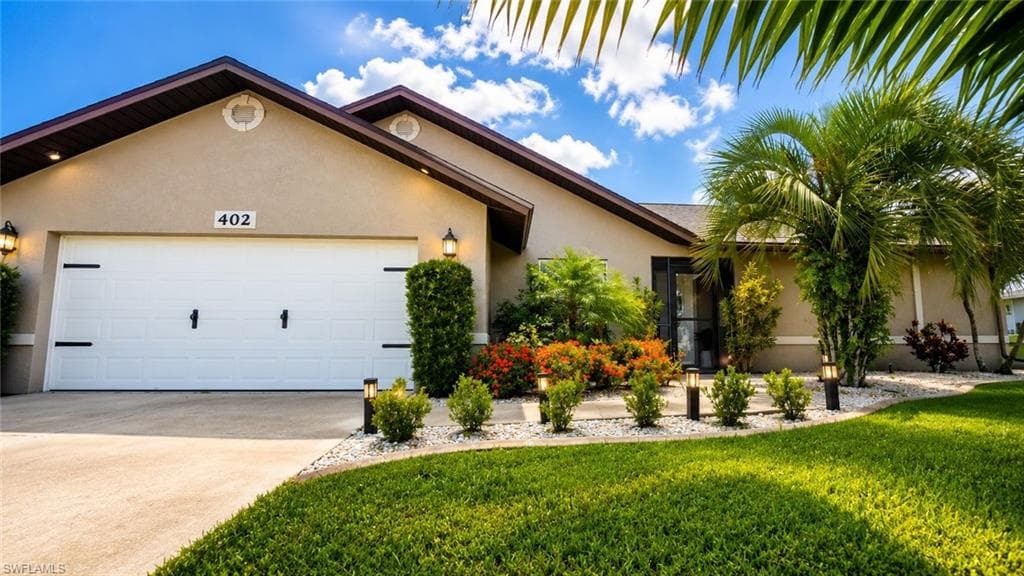 402 SW 37th LN CAPE CORAL, FL 33914