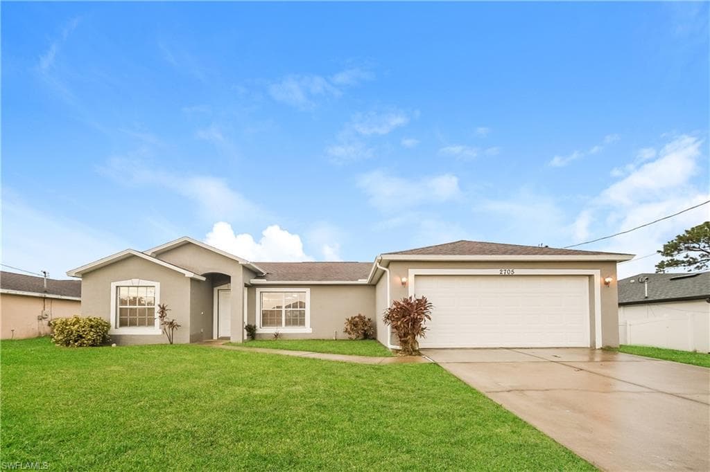2705 Villa AVE S LEHIGH ACRES, FL 33976