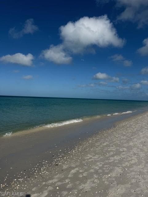10021 Gulf Shore DR NAPLES, FL 34108
