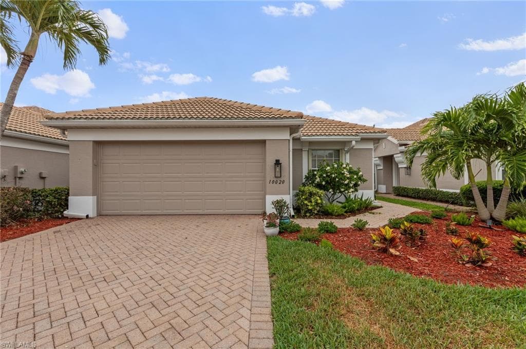10020 Horse Creek RD FORT MYERS, FL 33913
