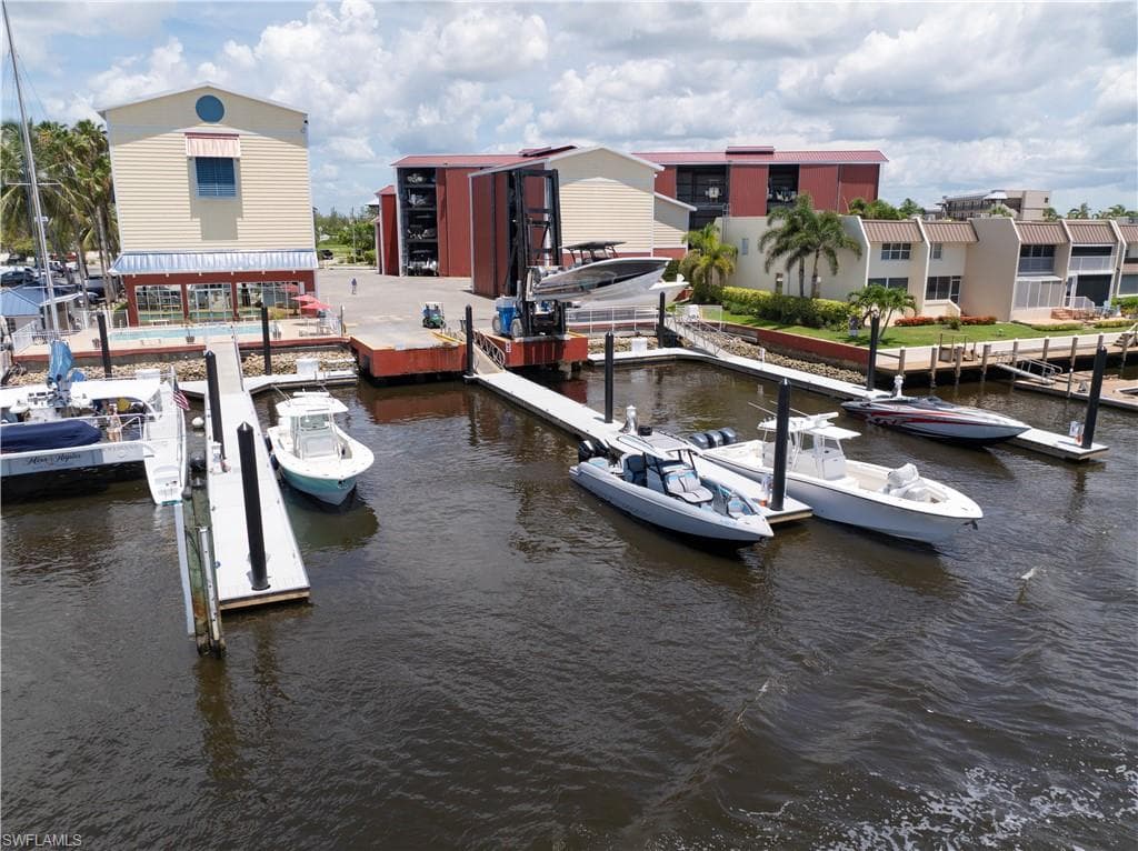 750 RIVER POINT   B3-07 DR NAPLES, FL 34102
