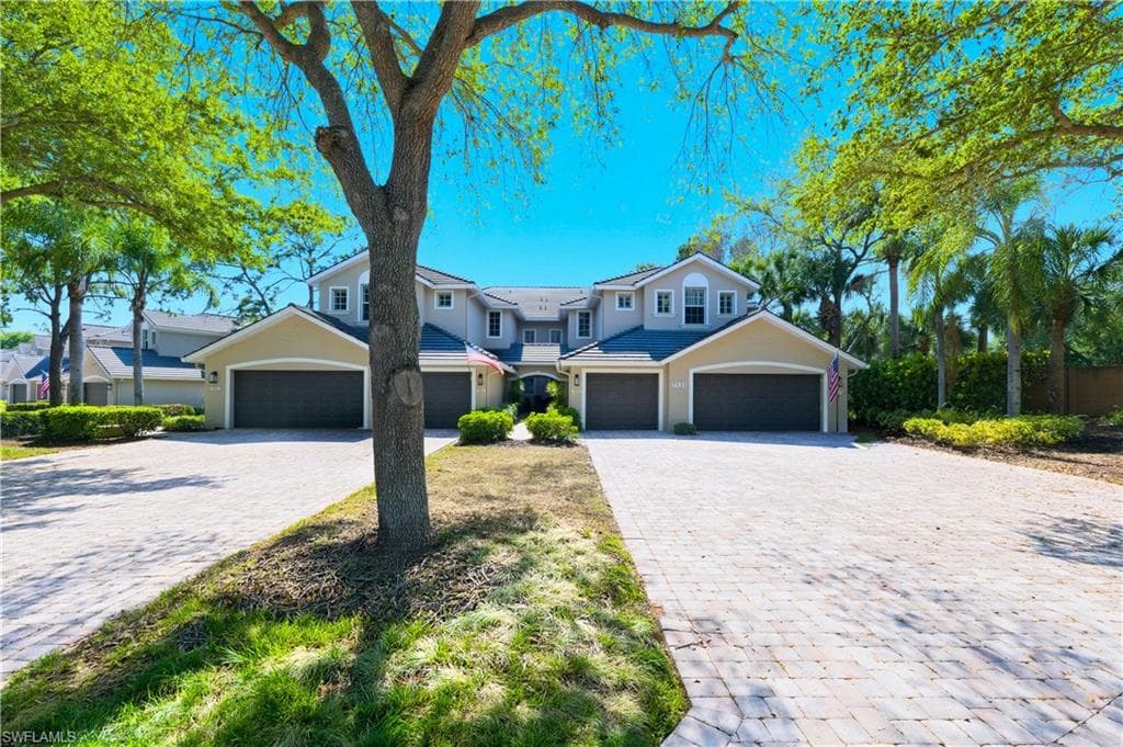 7131 Blue Juniper CT 202 NAPLES, FL 34109