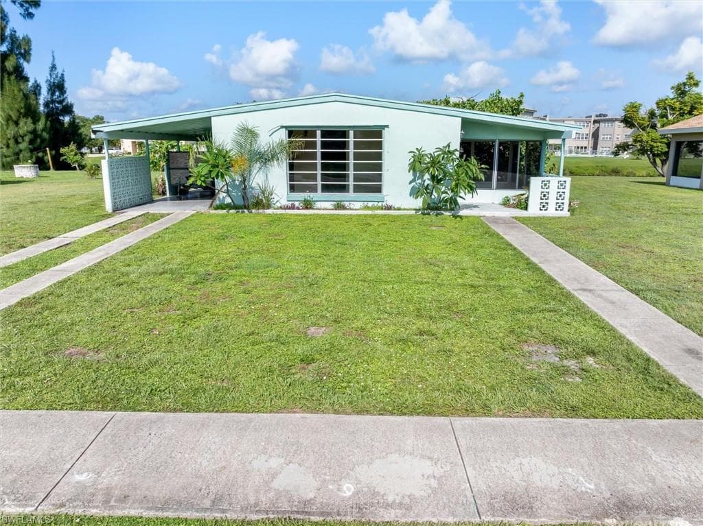 3107 Easy ST PORT CHARLOTTE, FL 33952