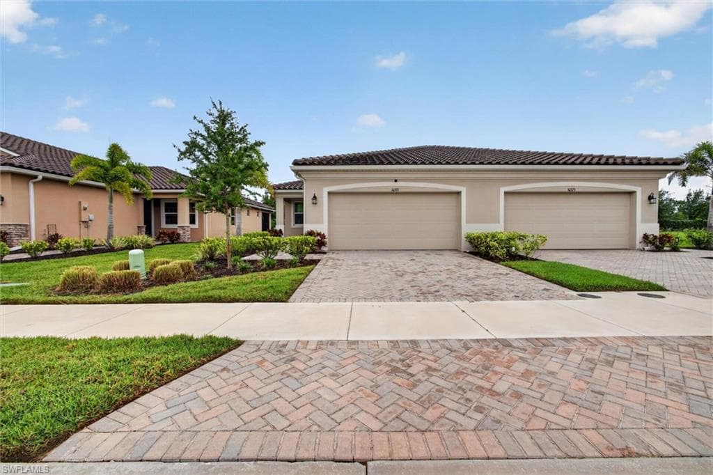 10371 Bonavie Cove DR FORT MYERS, FL 33966