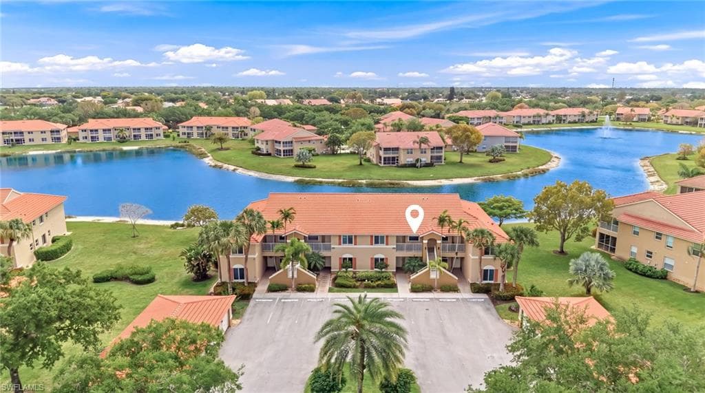 6720 Huntington Lakes CIR 203 NAPLES, FL 34119