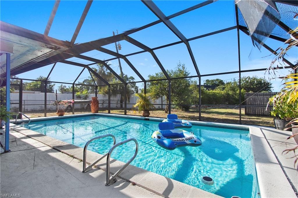 1912 Howe CT NORTH FORT MYERS, FL 33903