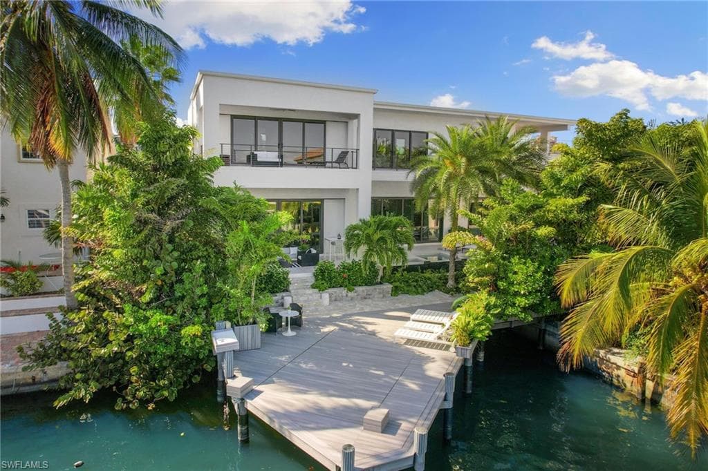 981 Aster CT MARCO ISLAND, FL 34145