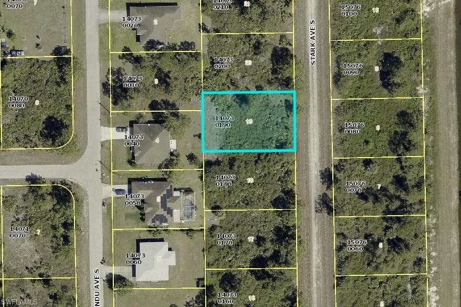 646 Stark AVE S LEHIGH ACRES, FL 33974