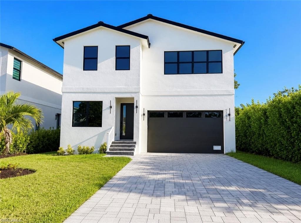 2727 Van Buren AVE NAPLES, FL 34112