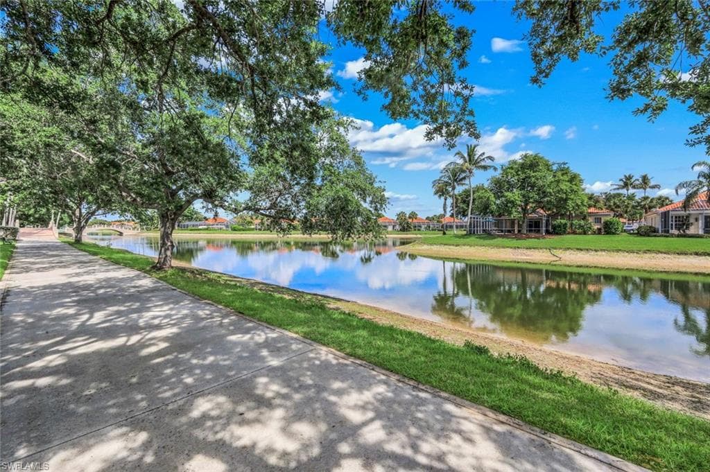 3604 EL VERDADO CT NAPLES, FL 34109