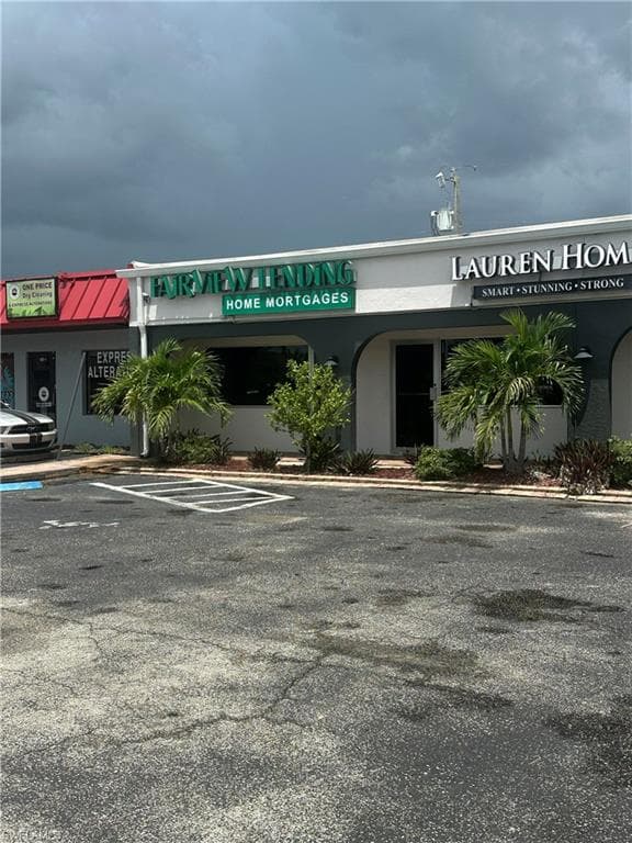 1425 Del Prado BLVD S A CAPE CORAL, FL 33990