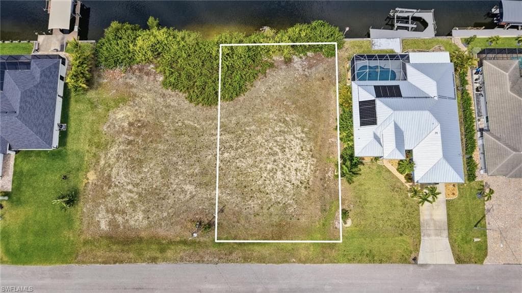400 NW 32nd PL CAPE CORAL, FL 33993