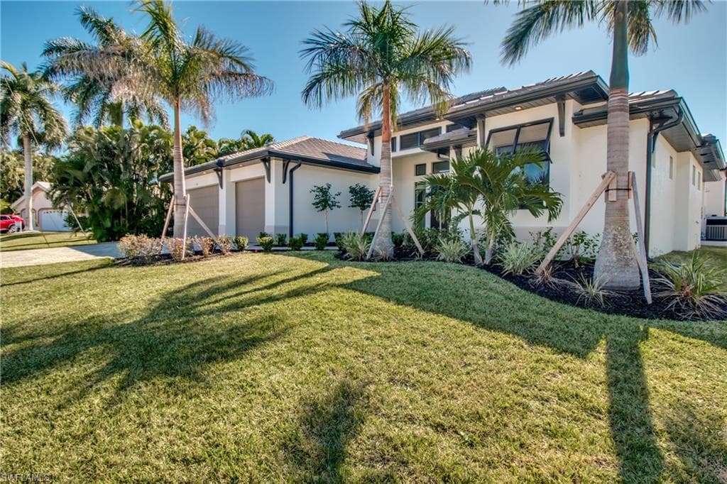 1720 SW 50th TER CAPE CORAL, FL 33914