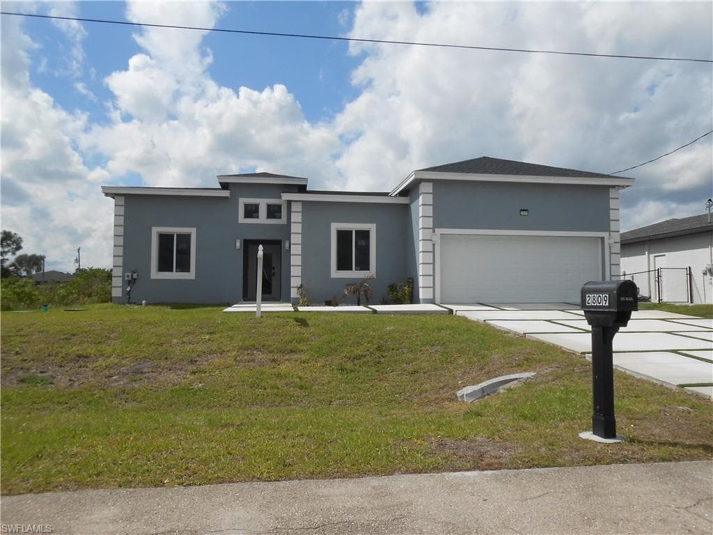 2809 55th ST W LEHIGH ACRES, FL 33971