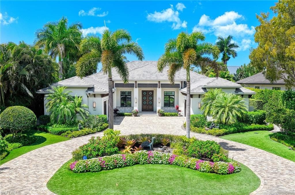 3003 Crayton RD NAPLES, FL 34103