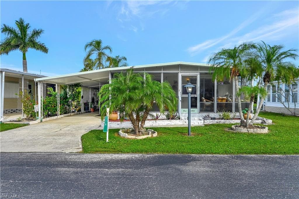 114 Enchanting BLVD NAPLES, FL 34112