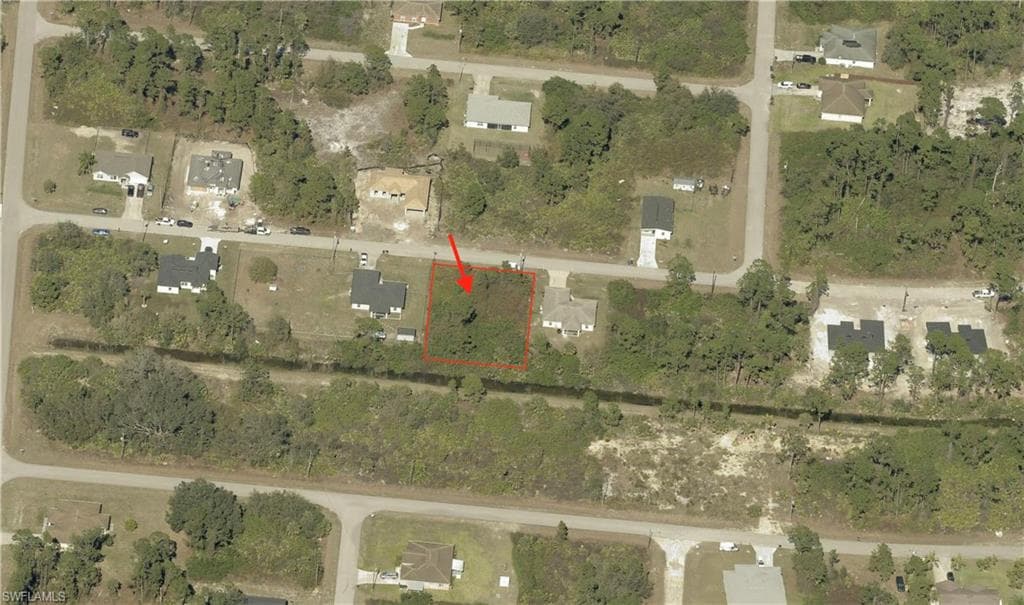 918 Anthony ST E LEHIGH ACRES, FL 33974