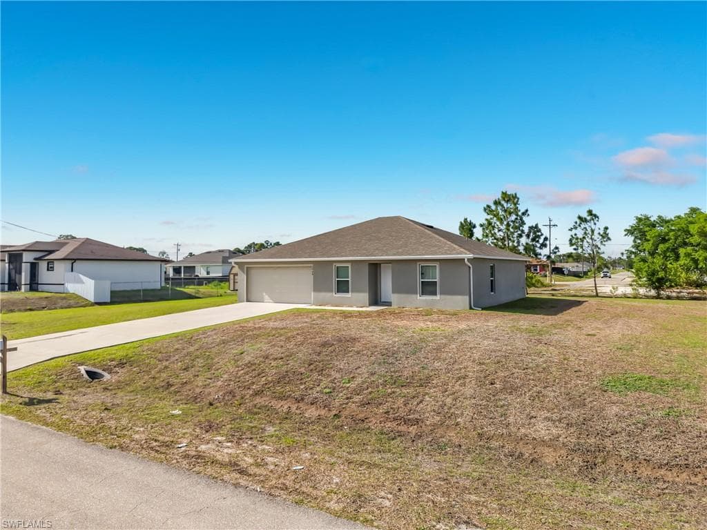 2908 24th ST SW LEHIGH ACRES, FL 33976