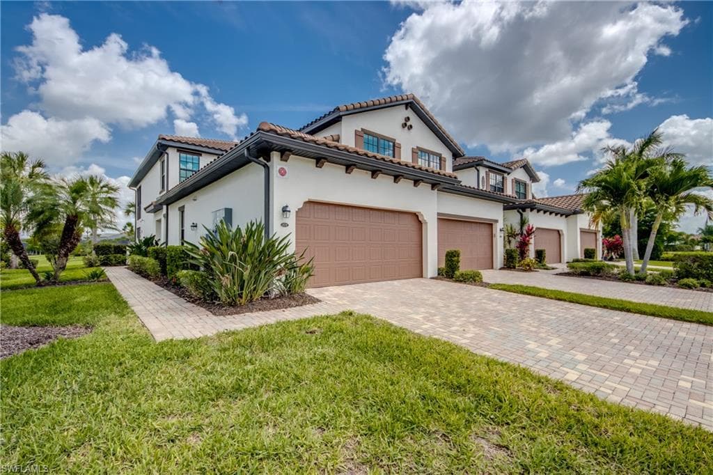 12048 Hawthorn Lake DR 101 FORT MYERS, FL 33913