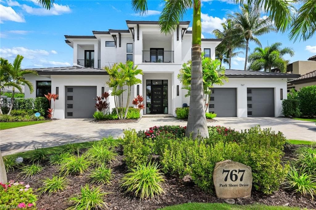 767 Park Shore DR NAPLES, FL 34103