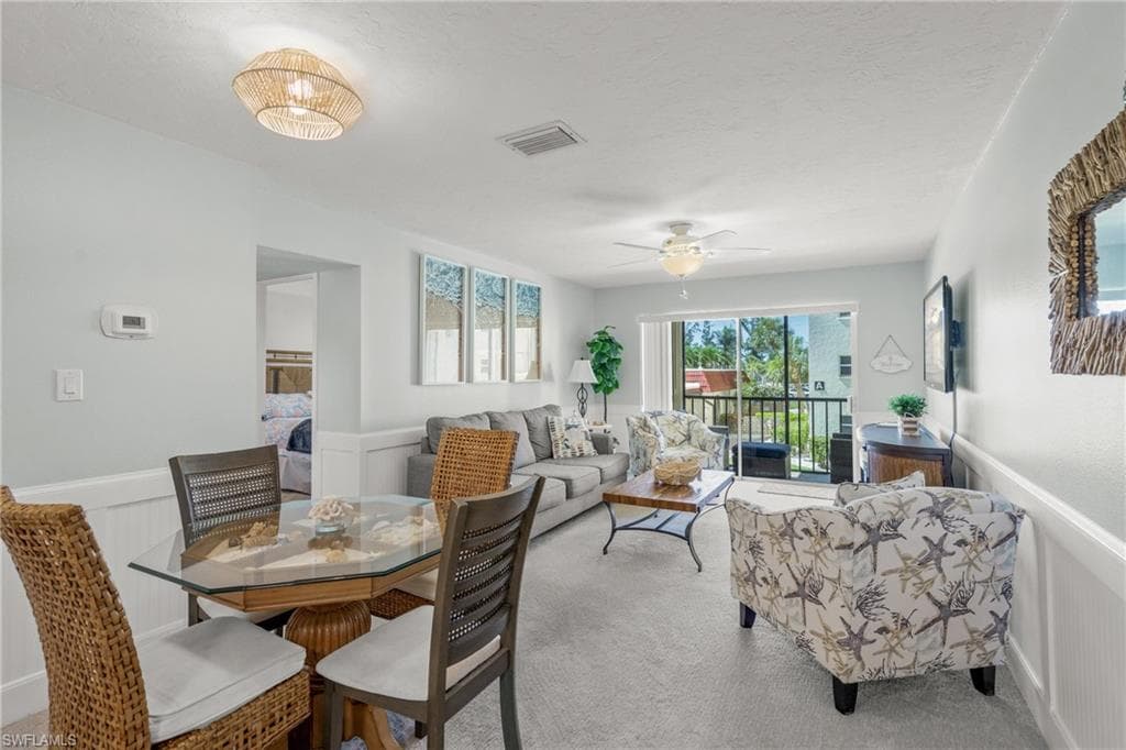915 Beach RD 215 SARASOTA, FL 34242