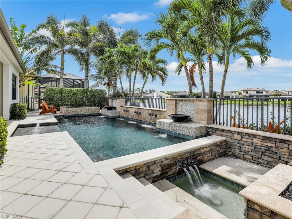 9449 Greenleigh CT NAPLES, FL 34120
