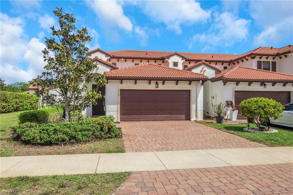 7738 Bristol CIR NAPLES, FL 34120