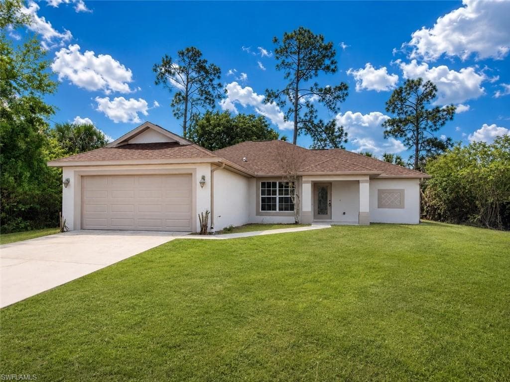 2907 12th ST W LEHIGH ACRES, FL 33971