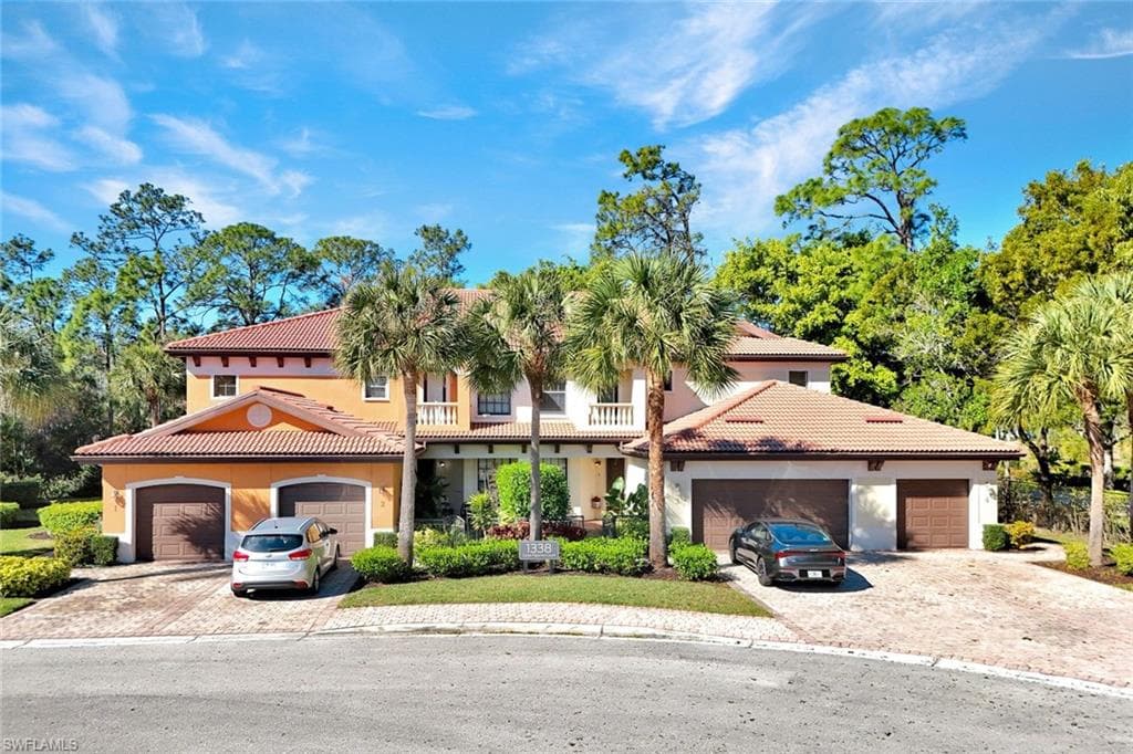 1338 Corso Palermo CT 2404 NAPLES, FL 34105