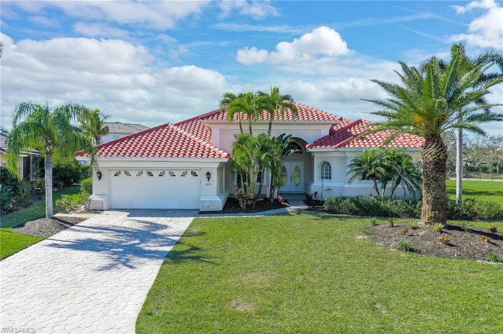 8252 Southwind Bay CIR FORT MYERS, FL 33908