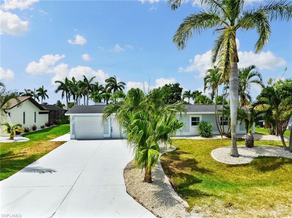 1443 Windsor CT CAPE CORAL, FL 33904