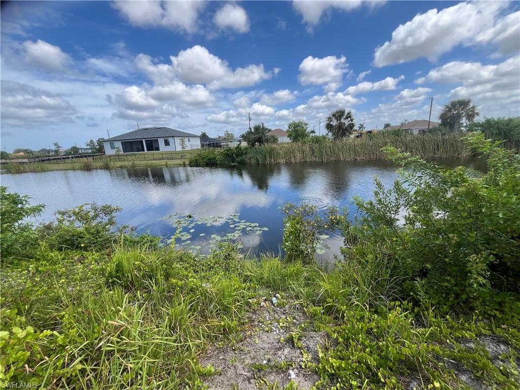 2515 NW 1st ST CAPE CORAL, FL 33993