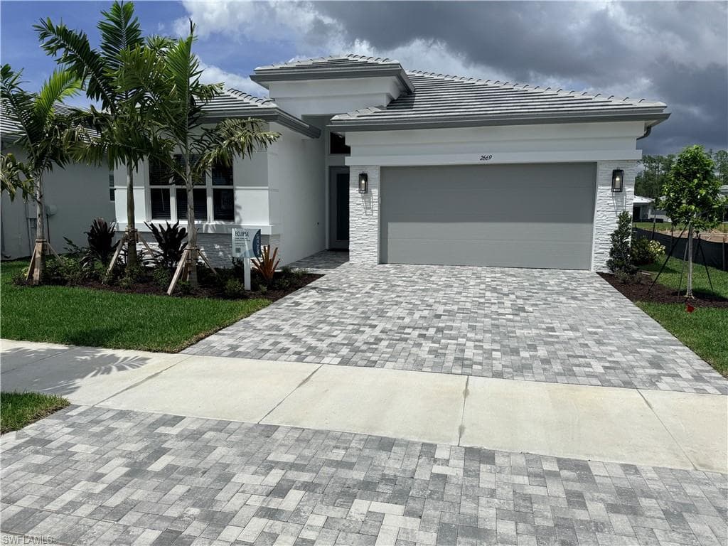 2669 Hyacinth PL NAPLES, FL 34112